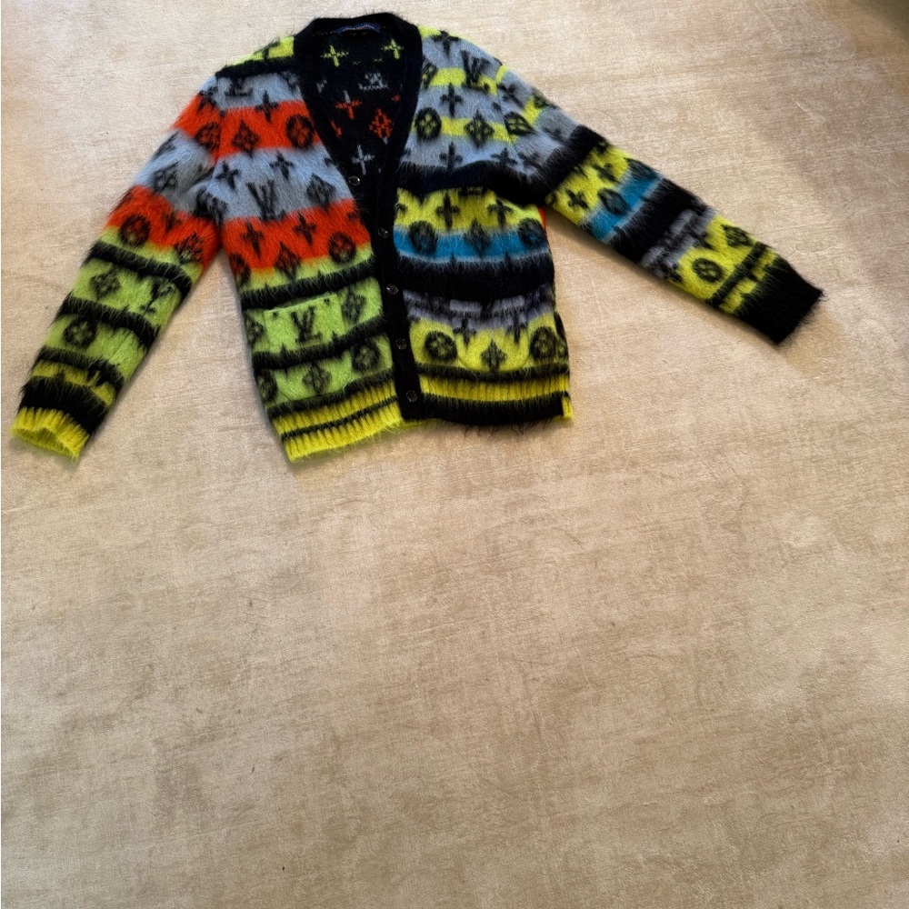 Louis Vuitton Colorful Patterned Cardigan - Picture 3 of 9